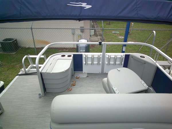 Used 2022  powered Bennington Boat for sale 2022 Bennington 20SF for sale in INVERNESS, FL